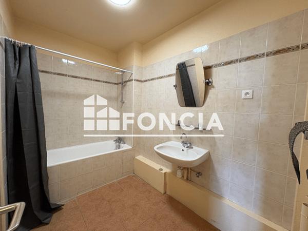 Location Appartement meublé 5 pièces 104.38 m² - Poitiers 86000