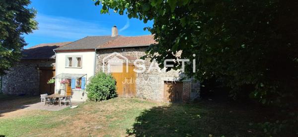 Maison rénovée avec dépendances et terrain de 7773 m² à Lavaveix-les-Mines