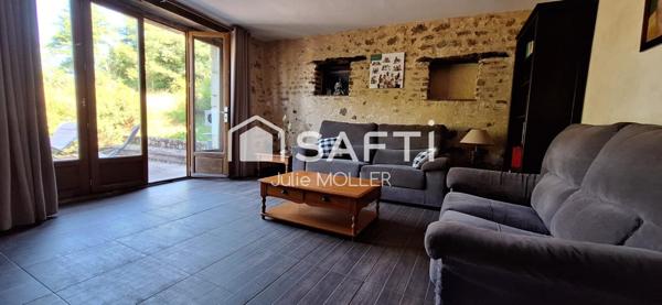 Maison rénovée avec dépendances et terrain de 7773 m² à Lavaveix-les-Mines