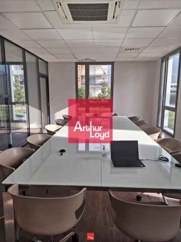 BUREAUX A LOUER MONTBONNOT SAINT MARTIN AVEC PARKING