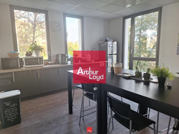 BUREAUX A LOUER MONTBONNOT SAINT MARTIN AVEC PARKING
