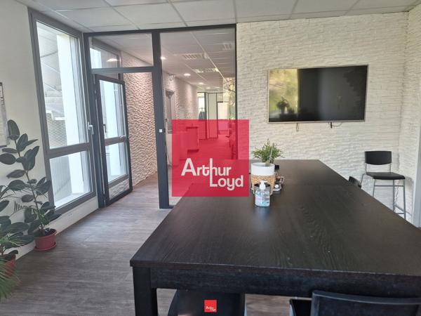 BUREAUX A LOUER MONTBONNOT SAINT MARTIN AVEC PARKING