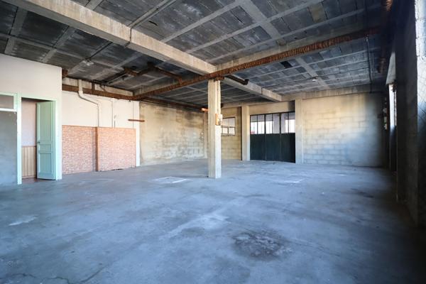 Appartement à réhabiliter - 109 m² en RDC