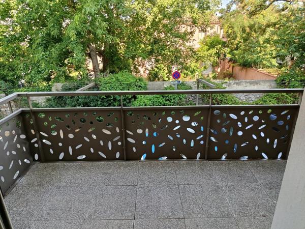 EMPLACEMENT IDEAL AU COEUR DE LA VILLE