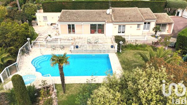 Maison à vendre 5 pièces 154 m² Saint-Raphaël