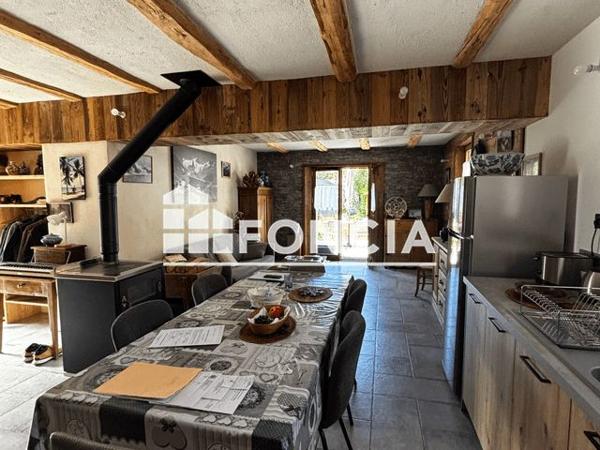 À vendre Maison 5 pièces 93.92 m² - Saint-chaffrey 05330