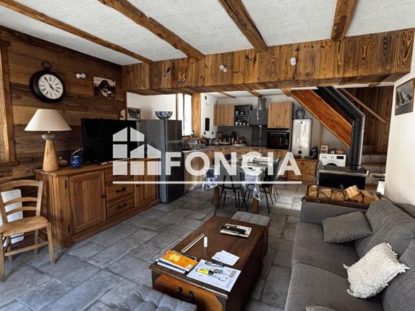 À vendre Maison 5 pièces 93.92 m² - Saint-chaffrey 05330