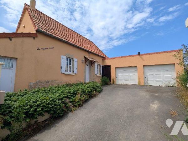 Maison avec jardin à la campagne