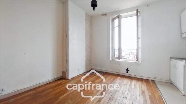 Maisons-Alfort-A VENDRE 2 PIECES 28,17m2 AVEC COMBLES-Lumineux-Traversant-Proche transports, Commerces, marché