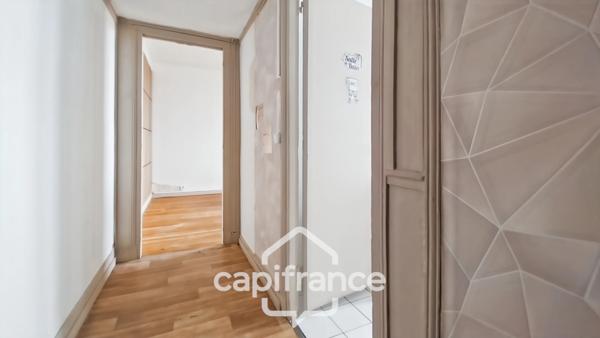 Maisons-Alfort-A VENDRE 2 PIECES 28,17m2 AVEC COMBLES-Lumineux-Traversant-Proche transports, Commerces, marché