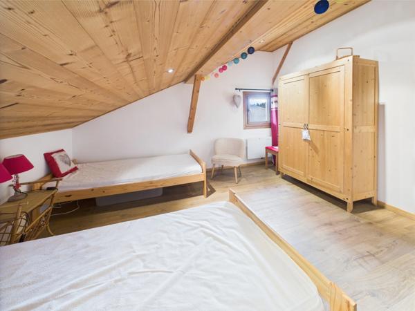 Haute Savoie (74), à vendre SAMOENS - Domaine skiable du Grand Massif - Chalet P7