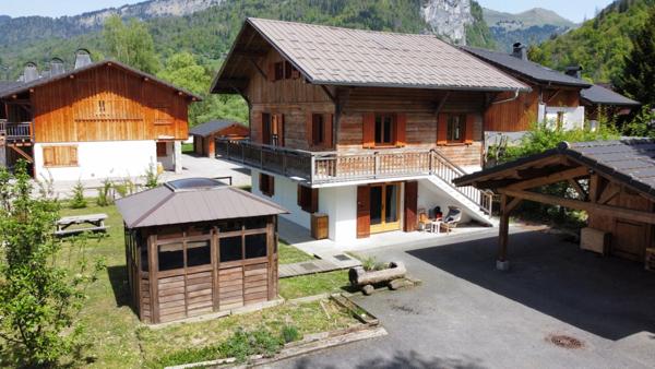 Haute Savoie (74), à vendre SAMOENS - Domaine skiable du Grand Massif - Chalet P7