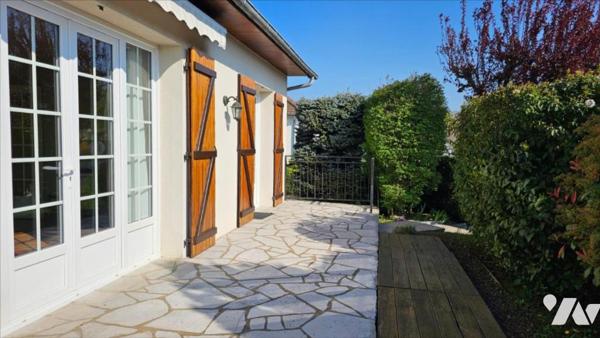 MESLAY MAISON  4 CHAMBRES 124M²