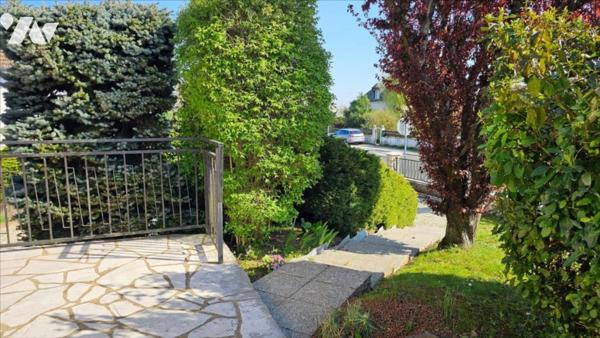 MESLAY MAISON  4 CHAMBRES 124M²