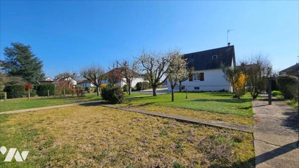 MESLAY MAISON  4 CHAMBRES 124M²