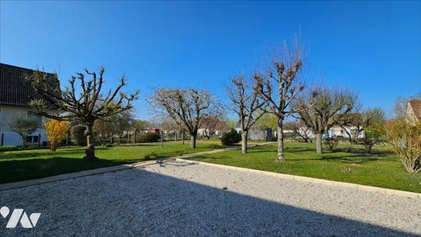 MESLAY MAISON  4 CHAMBRES 124M²