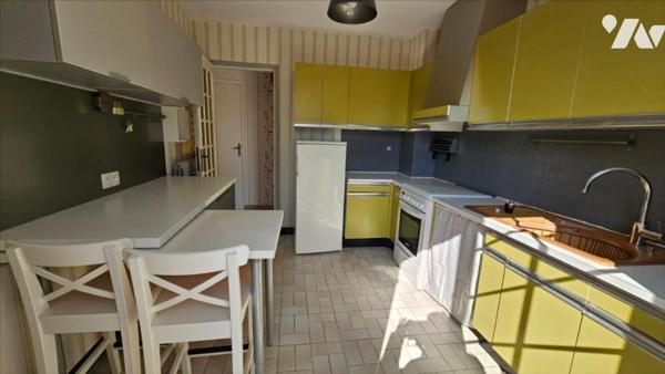 MESLAY MAISON  4 CHAMBRES 124M²