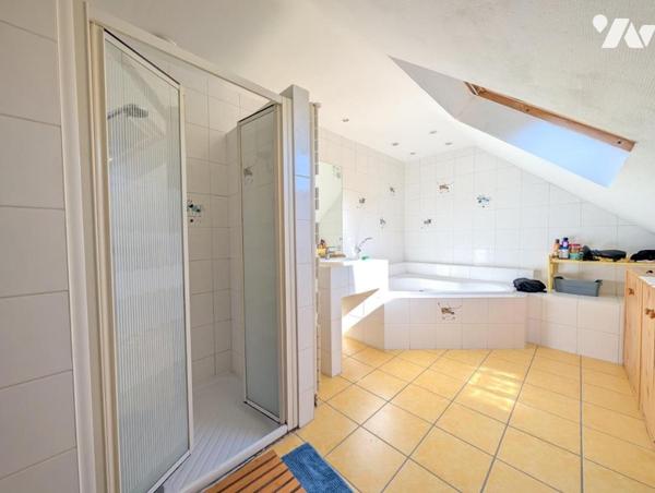 Maison de Maître T8 avec garage et jardin