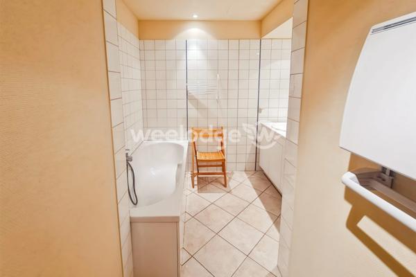 Maison à vendre 12 pièces de 240,86 m² à Allemagne-en-Provence