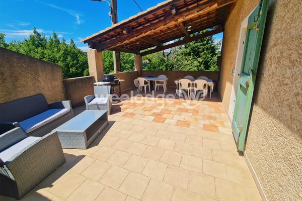 Maison à vendre 12 pièces de 240,86 m² à Allemagne-en-Provence