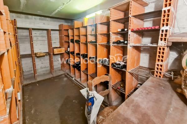 Maison à vendre 12 pièces de 240,86 m² à Allemagne-en-Provence