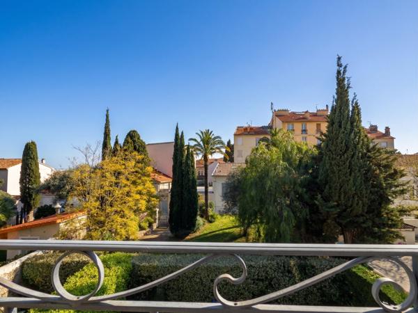 Cannes (06400) EXCLUSIVITÉ – APPARTEMENT BELLE ÉPOQUE AVEC TERRASSE 5 pièces – Étage entier – Quartier Saint Nicolas – Cannes