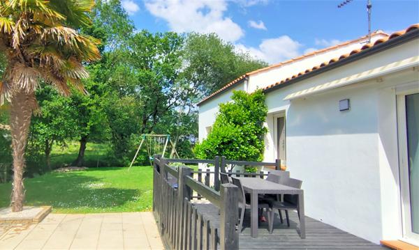 MAISON PLAIN PIED 2 CHAMBRES + UN BUREAU + COMBLE AMENAGEE