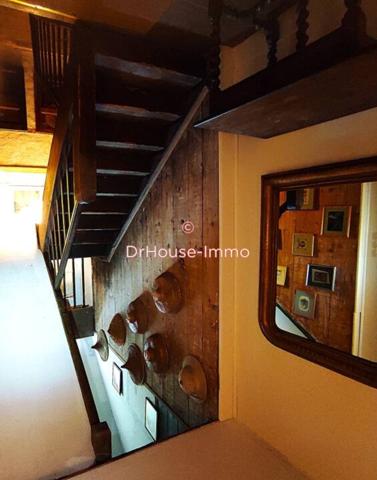 Château à vendre 9 pièces de 300 m²