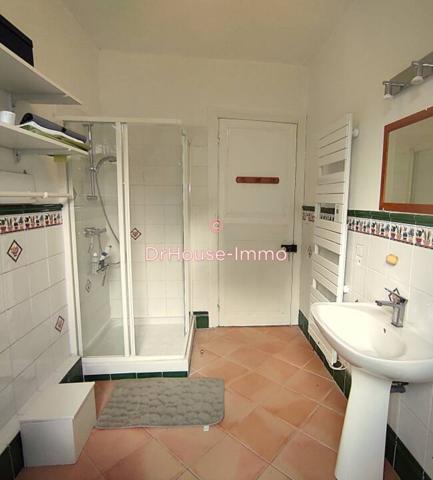 Château à vendre 9 pièces de 300 m²