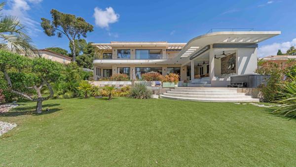 Vente Maison contemporaine Sainte-Maxime 9 Pièces 394 m²