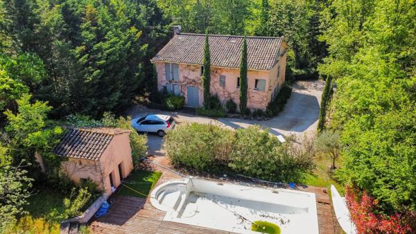 Vente Maison de luxe Aix-en-Provence 36 Pièces 1800 m²