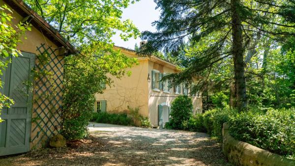 Vente Maison de luxe Aix-en-Provence 36 Pièces 1800 m²