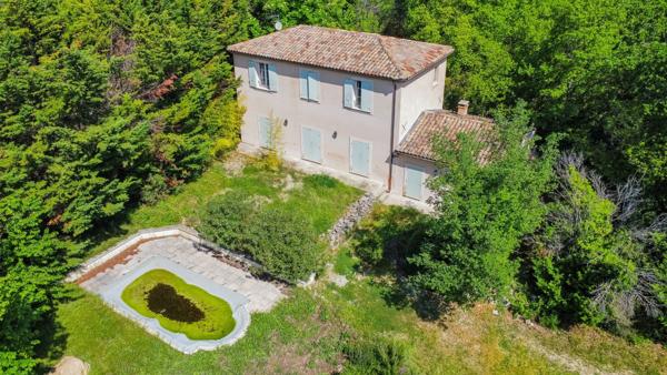 Vente Maison de luxe Aix-en-Provence 36 Pièces 1800 m²