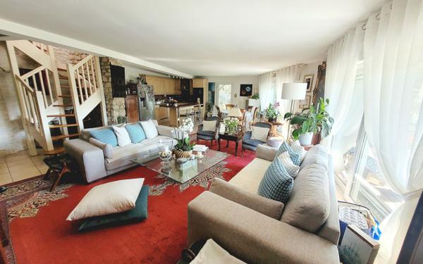 Maison à vendre    5 pièces •  Pougny