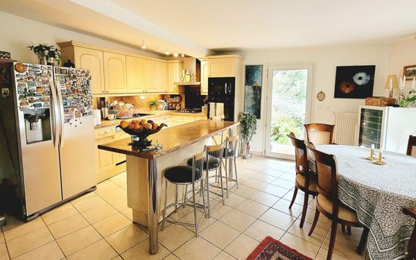 Maison à vendre    5 pièces •  Pougny