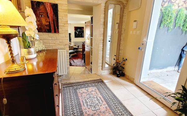 Maison à vendre    5 pièces •  Pougny