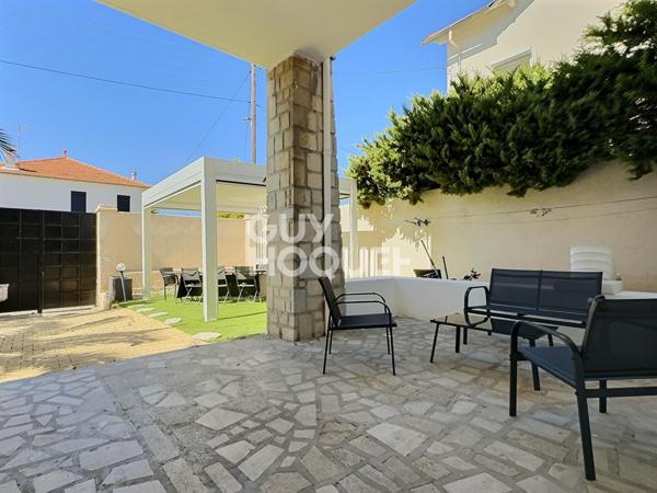 Spacieuse maison avec piscine