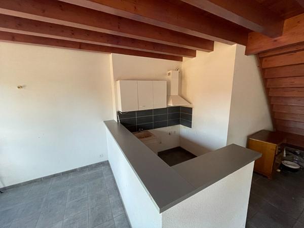 iMMEUBLE A USAGE D'HABITATION DE 6 LOTS DONT 4 ACTUELLEMENT LOUES