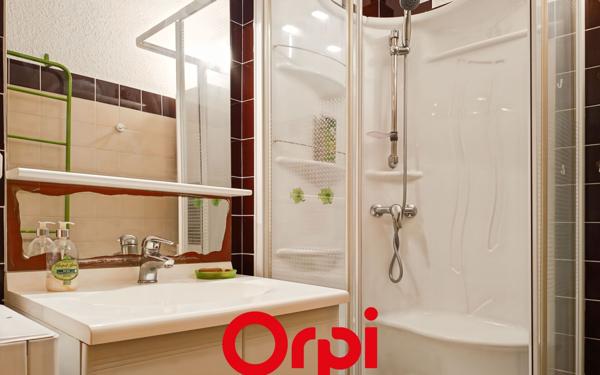 Appartement à vendre    2 pièces •  Bandol