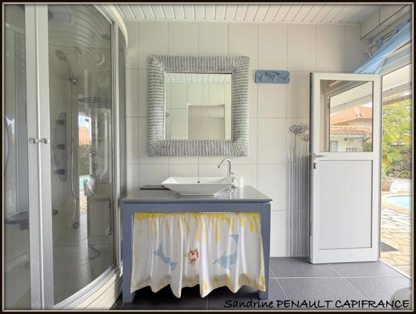 A VENDRE A KOUROU (GUYANE FRANCAISE 97310) UNE MAGNIFIQUE MAISON T4 de 116 m² - SUPERFICIE DU TERRAIN 475 m² AU PRIX DE 350 000 €.