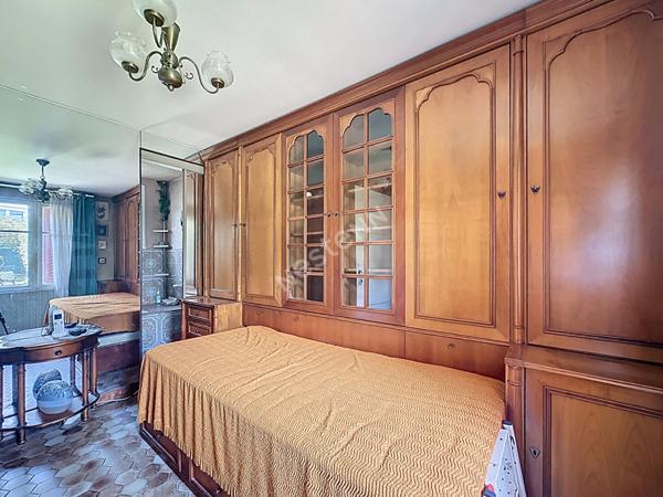 Nantes Hippodrome, en vente ! Maison dans quartier familial à découvrir, gros potentiel, proche transports en commun, jardin + 600 m² !