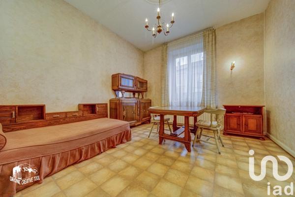 Maison traditionnelle 8 pièces de 137 m² à Rombas (57120)