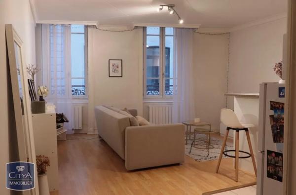 Appartement à louer 3 pièces 67.66m² Lyon (69002)