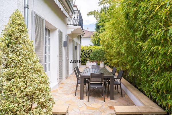 Maison Le Vésinet - 8 pièces - 207 m² Le vesinet Maison Le Vésinet - 8 pièces - 207 m² Le vesinet