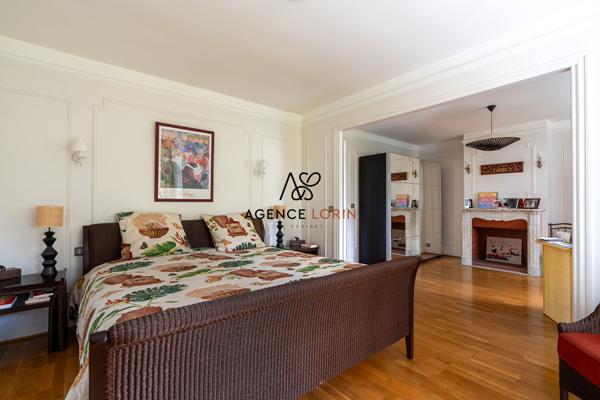Maison Le Vésinet - 8 pièces - 207 m² Le vesinet Maison Le Vésinet - 8 pièces - 207 m² Le vesinet