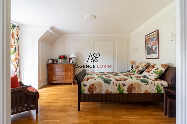 Maison Le Vésinet - 8 pièces - 207 m² Le vesinet Maison Le Vésinet - 8 pièces - 207 m² Le vesinet