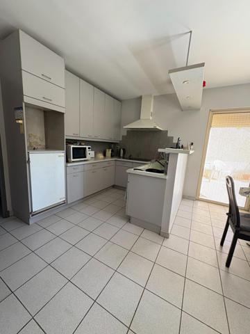 VILLA PLAIN PIED DANS UN ENVIRONNEMENT CALME