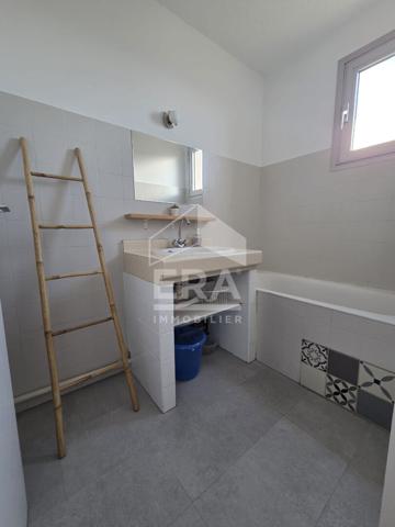 Appartement  Saint-Laurent-Du-Var 2 pièces