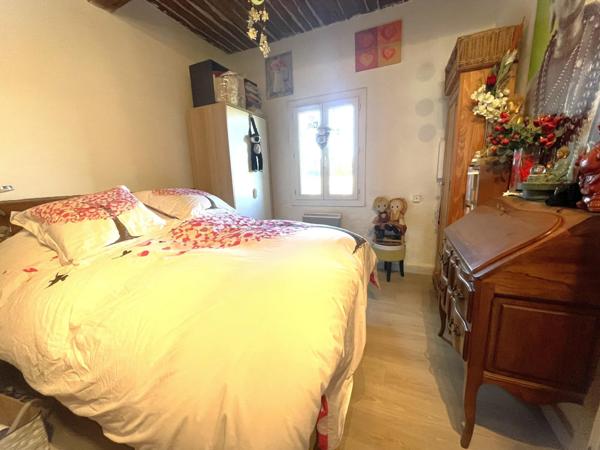 Pertuis, bastide provençale de 160m2 sur terrain de 5ha