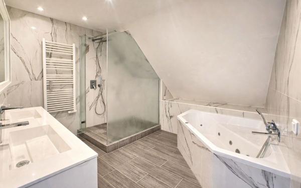 Maison à vendre    6 pièces • 176,15 m2 Tinqueux